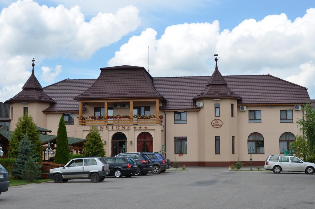 Hotel Restaurant La Conac Botiz Екстер'єр фото