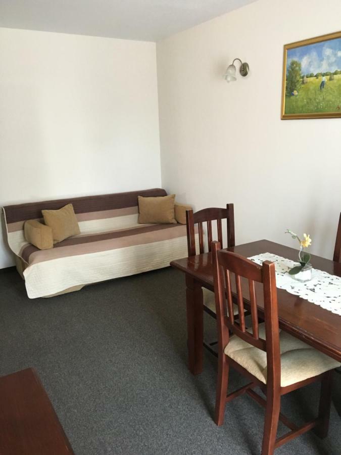 Hotel Restaurant La Conac Botiz Екстер'єр фото